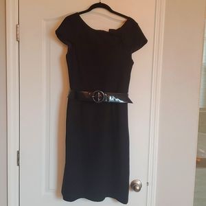 Black Oscar de la Renta size 8 Sheath